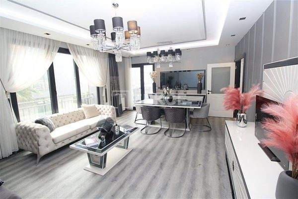 Spacious Apartments 1.4 Km from the Marina in Beylikdüzü İstanbul