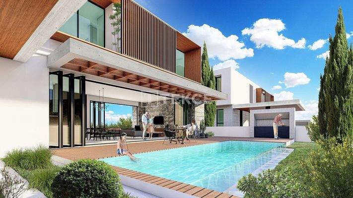Detached Villas with Pools and Gardens in North Cyprus Girne