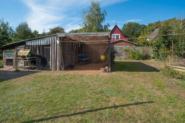 Carport und Schuppen