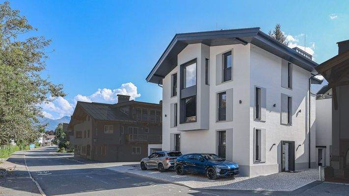 KITZIMMO-Luxuriöse Stadtvilla im Herzen von Kitzbühel kaufen - Immobilien KITZIMMO.