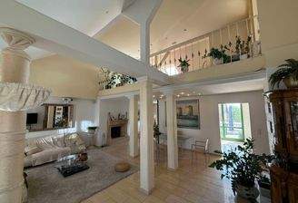 Wohnzimmer u. Galerie