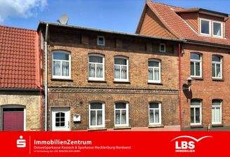 Vorder-/Straßenansicht