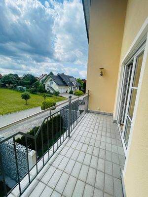 überdachter Südbalkon