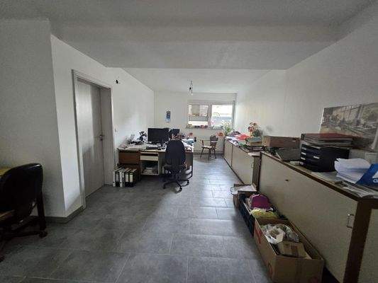 Büro Betriebsgebäude