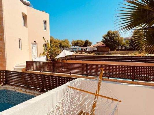 Kreta, Platanias: Luxuriöser 4-Villen-Komplex zu verkaufen, nur wenige Meter vom Meer entfernt!