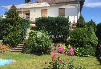 Außenansicht mit Garten 1