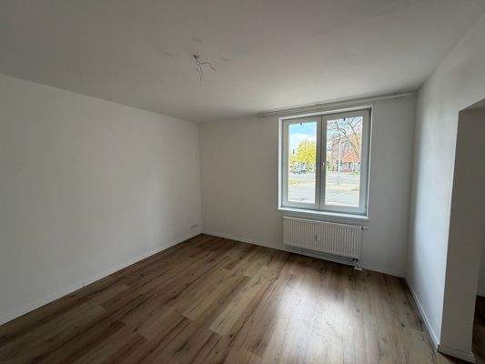 Geräumiges Wohnzimmer