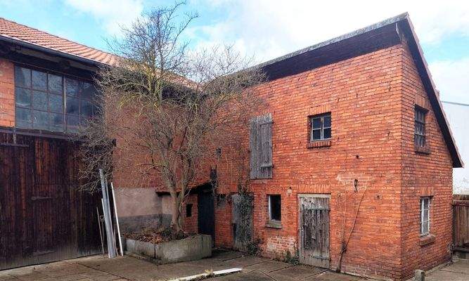 Scheune & Nebengebäude