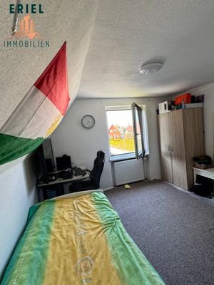 Zimmer 1 OG