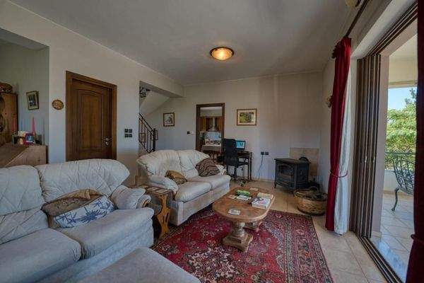 Kreta, Xirosterni: Ruhiges Anwesen in der Nähe des Strandes zu verkaufen