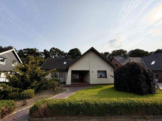 Haus Frontansicht 1