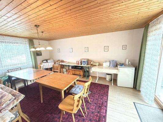 Schlafzimmer / Hobbyraum EG