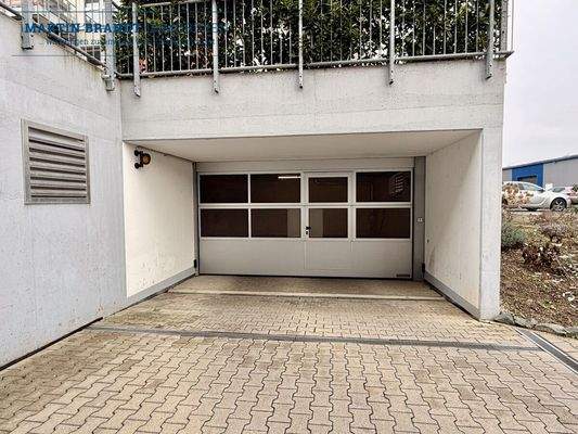 Einfahrt zur Tiefgarage