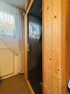 Hobbyraum mit Infrarot-Sauna