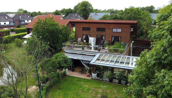 Hausansicht aus dem Garten