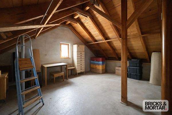 Dachgeschoss mit Ausbaupotenzial