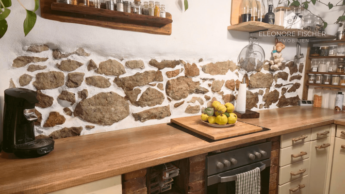 Küche mit Sichtmauerwerk 