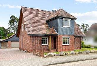 Hausansicht von vorne