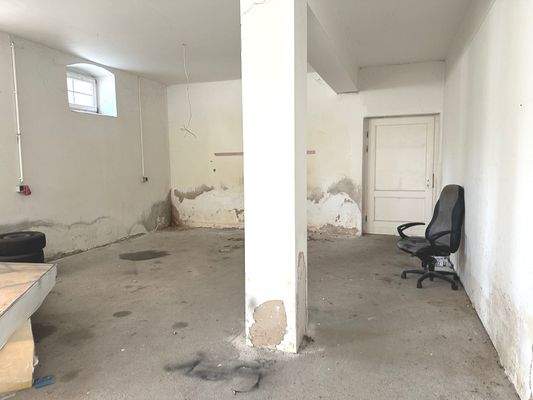 Werkstatt mit Zugang zur Außenfläche