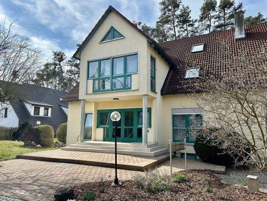 überdachter Hauszugang