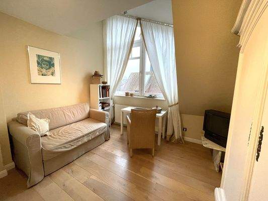 2. von 4 Räumen im Dachgeschoss