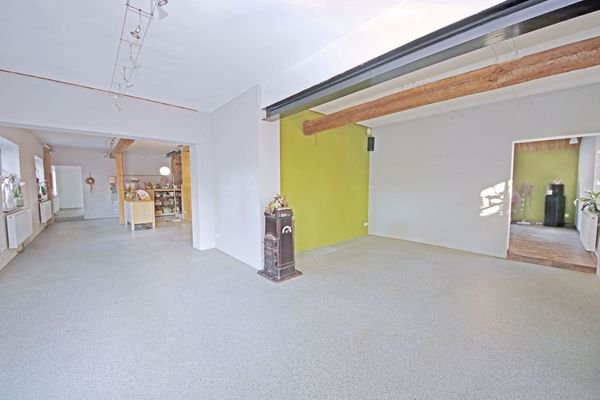 großes Zimmer im EG