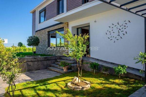 Detached Villa Close to Beach and Golf Courses in Belek