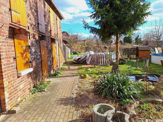 09 Nebengelass links.jpg