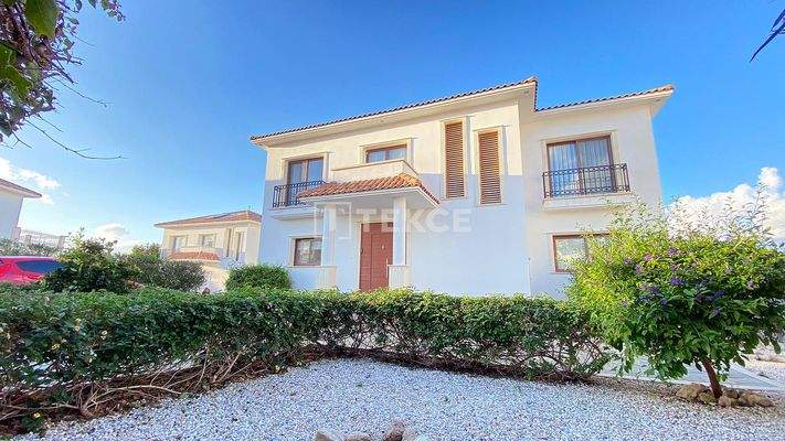Detached Seafront Villas in North Cyprus Girne