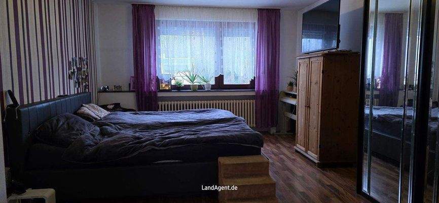 I. OG Schlafzimmer