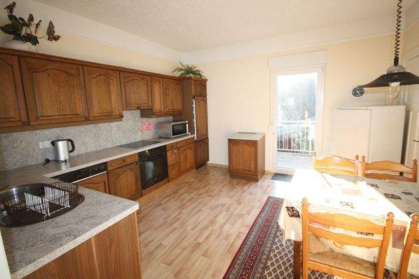 Küchenbereich Wohnug 3 mit Balkonzugang