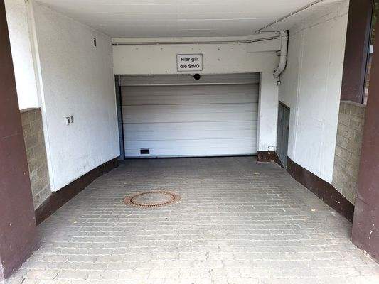 Garage, Medenheimer 13 (2)