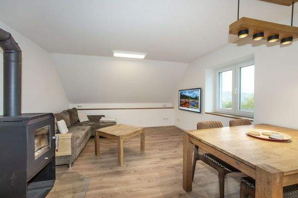 Essen/Wohnen mit Kamin