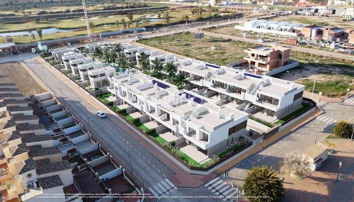 Flats Near Serena Golf and Beaches in Los Alcázares