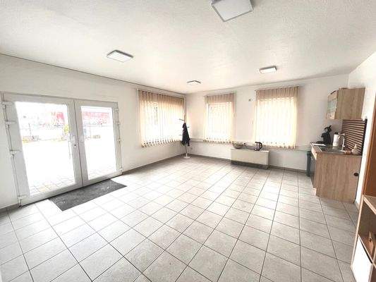 Vorderer Raum Empfang