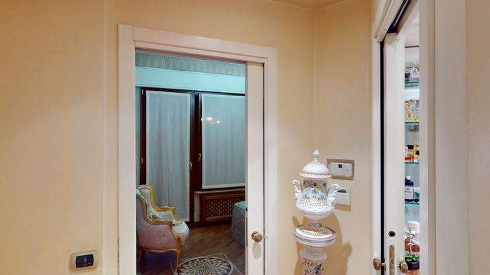 appartamento-in-vendita-Sanremo-lusso-garage-doppio-giardino-cucina-all'aperto