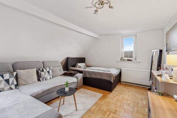 3. OG (rechts) Wohnzimmer