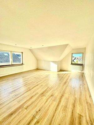 PHOTO-2025-11-05-11-33-50 3.jpg