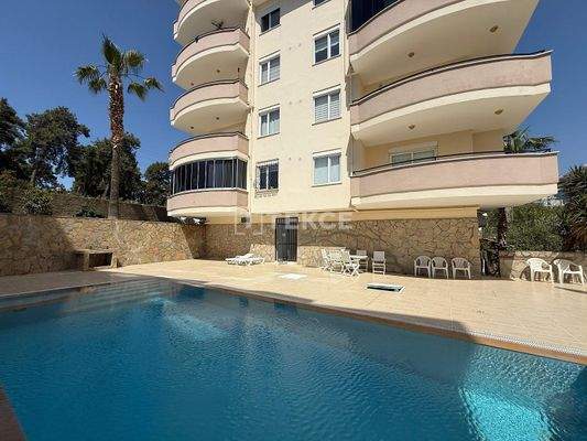 City and Sea View Rooftop Apartment in Alanya