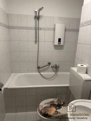 PHOTO-2025-11-12-10-35-38