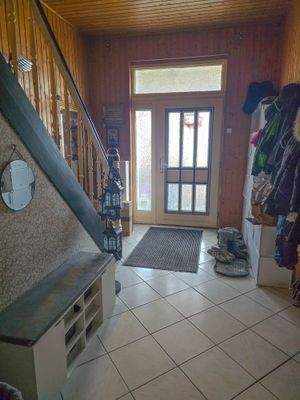Eingangsflur zum Erd- und Dachgeschoss