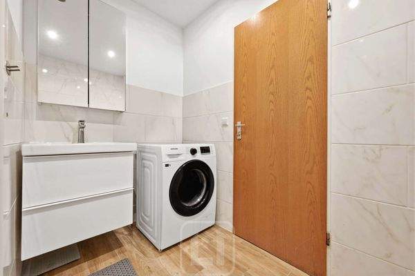 ...mit Waschmaschinenanschluss