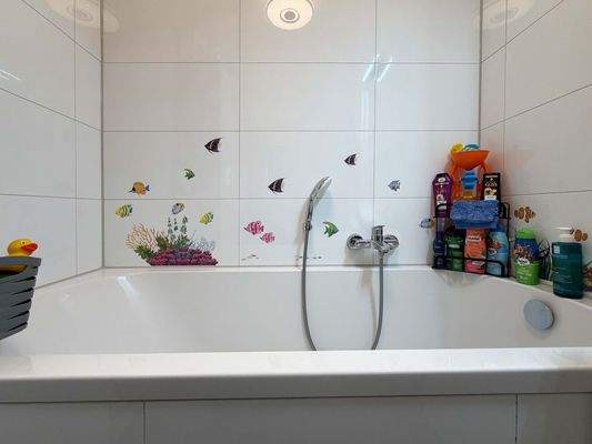 Die Wanne bietet einen heimeligen Platz für eine Auszeit