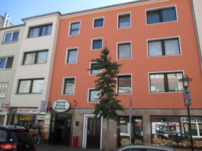HÃ¼bsche Wohnung im Zentrum mit EinbaukÃ¼che und Balkon