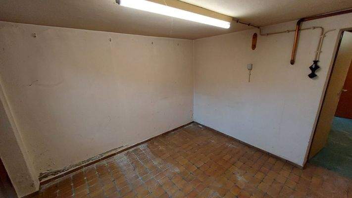 Prieskamp 9 Keller Waschküche 3.jpg