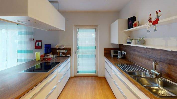 Einfamilienhaus-in-Willanzheim--Kitchen 1