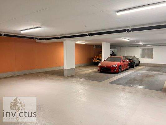 Bild Stellplatz + Garage