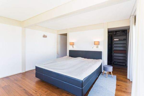 Schlafzimmer mit Ankleide