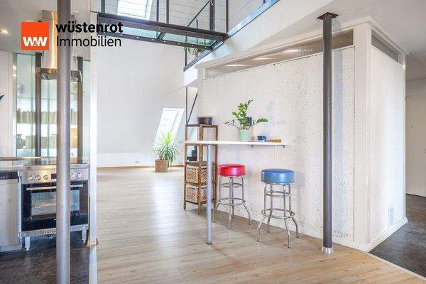 Loft mit Küchenbereich