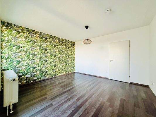 Großzügiges Schlafzimmer